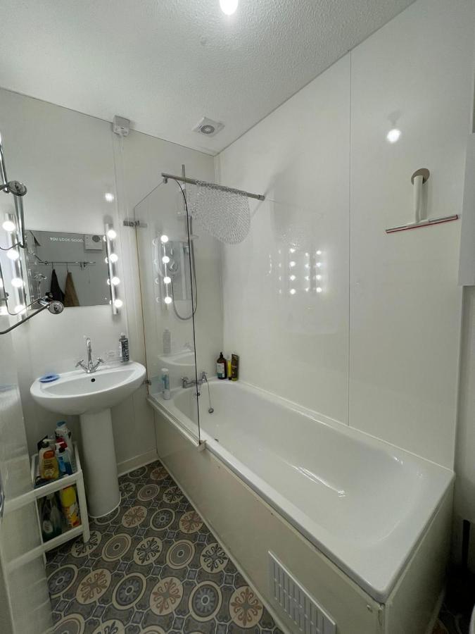 One Bedroom Websters Land Flat - Grassmarket Edimburgo Esterno foto